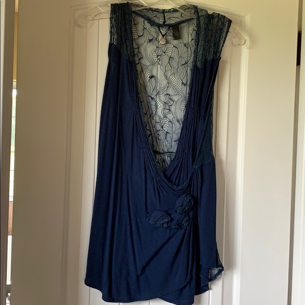 Blue low v neck top